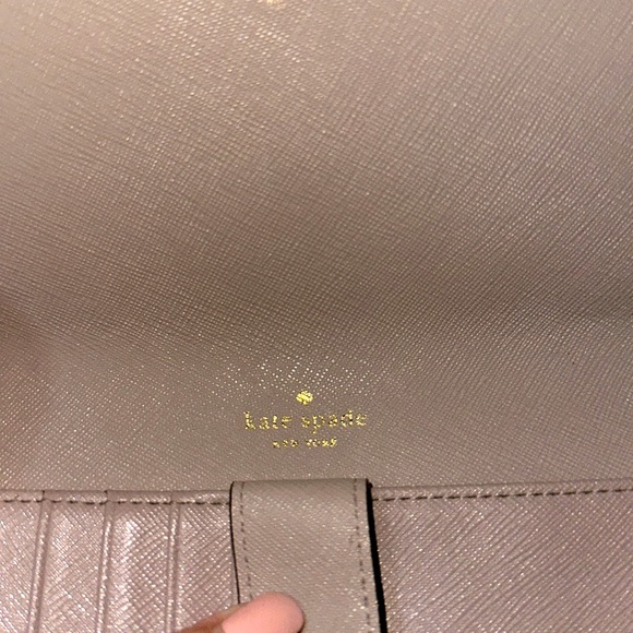 Kate Spade New York Laurel Way Winni Crossbody Wallet - Picture 11 of 15